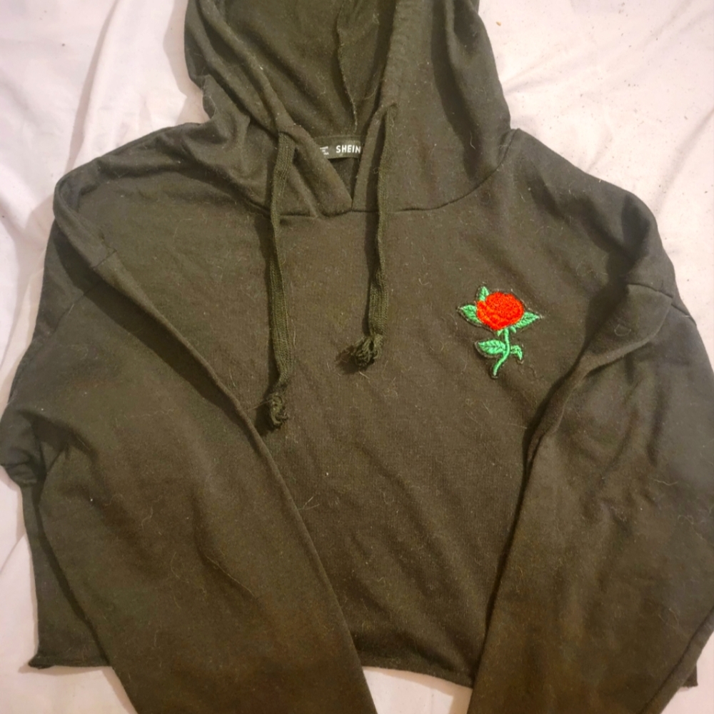 Rose Pullover